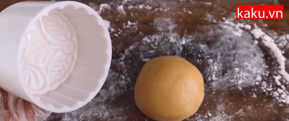 Mẹo làm bánh Trung thu không cần lò nướng đơn giản tại nhà.