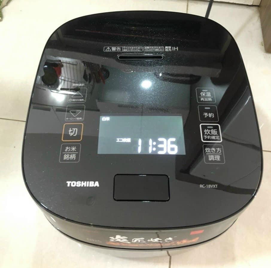 Nồi cơm Toshiba RC-18VXT full chức năng 2 Nồi cơm Toshiba RC-18VXT full chức năng - Hình ảnh 2