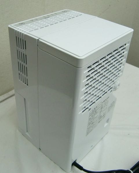Máy hút ẩm TOYOTOMI TD-CH56E (5l/ngày) 3 Máy hút ẩm TOYOTOMI TD-CH56E (5l/ngày) - Hình ảnh 3