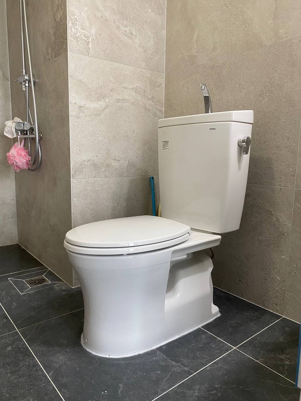 Bồn cầu hai khối TOTO CS232B-SH232BA 4 Bồn cầu hai khối TOTO CS232B-SH232BA - Hình ảnh 4