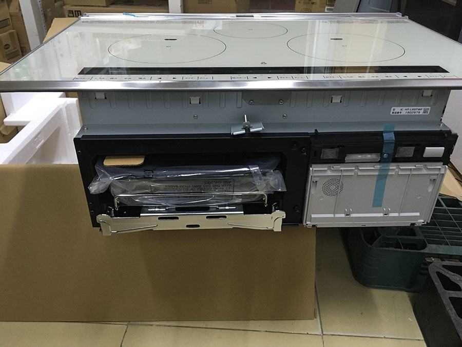 Bếp từ HITACHI HT-L8STWF điều khiển lò nướng riêng biệt 4 Bếp từ HITACHI HT-L8STWF điều khiển lò nướng riêng biệt - Hình ảnh 4
