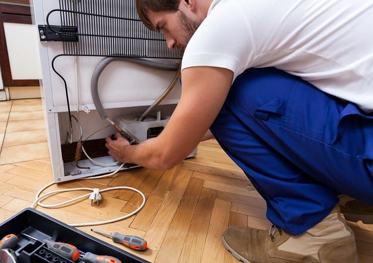 Tủ Lạnh bị chảy nước? Nguyên nhân và cách khắc phục