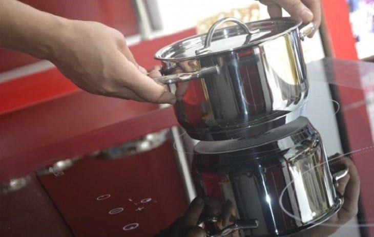 Các lưu ý quan trọng khi sử dụng bếp từ bạn cần biết 6 Các lưu ý quan trọng khi sử dụng bếp từ bạn cần biết
