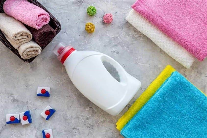 x Sử dụng chất tẩy rửa không phù hợp khiến máy giặt nhanh hư hại