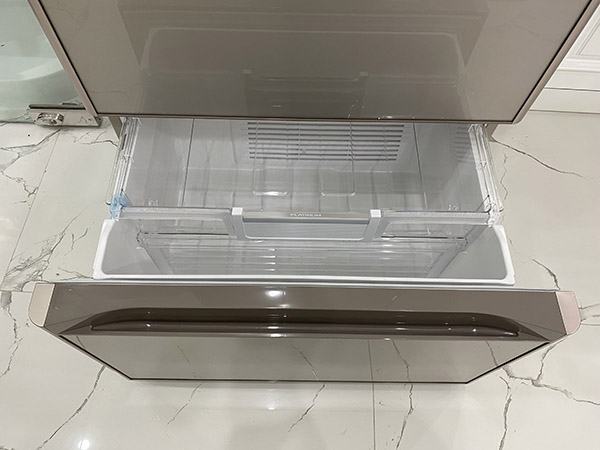 Tủ lạnh HIATCHI R-XG56J nội địa Nhật 5 Tủ lạnh HIATCHI R-XG56J nội địa Nhật - Hình ảnh 5