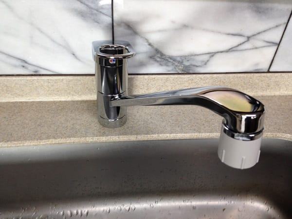 TOTO vòi rửa nhà bếp có điều chỉnh chế độ nước TKGG31EC 3 TOTO vòi rửa nhà bếp có điều chỉnh chế độ nước TKGG31EC - Hình ảnh 3
