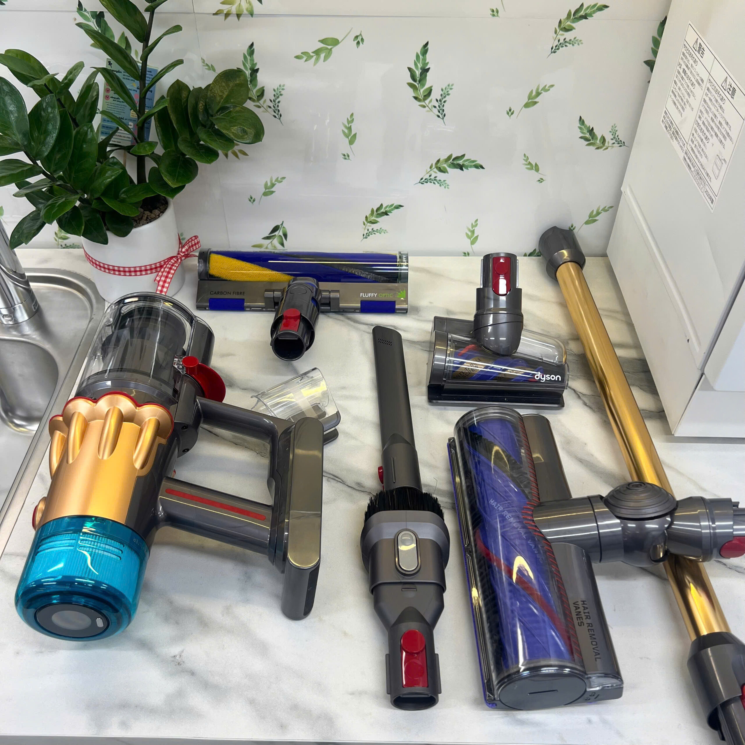 Máy hút bụi Dyson V12 Origin 2 Máy hút bụi Dyson V12 Origin - Hình ảnh 2