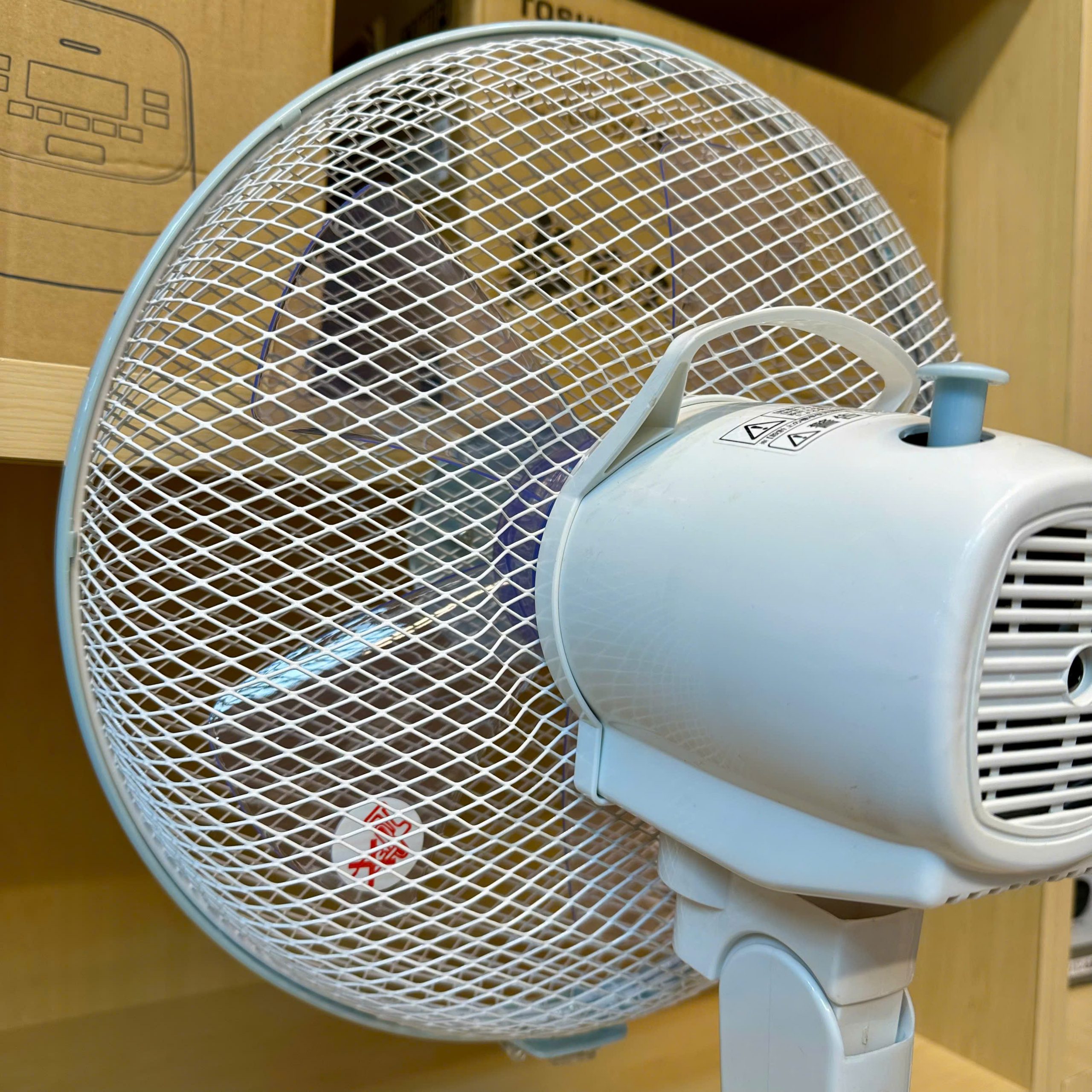 Quạt cây lửng Yamazen YLR-AK305 nội địa Nhật 6 Quạt cây lửng Yamazen YLR-AK305 nội địa Nhật - Hình ảnh 6